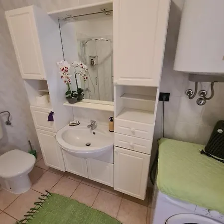 Antonio Apartman *